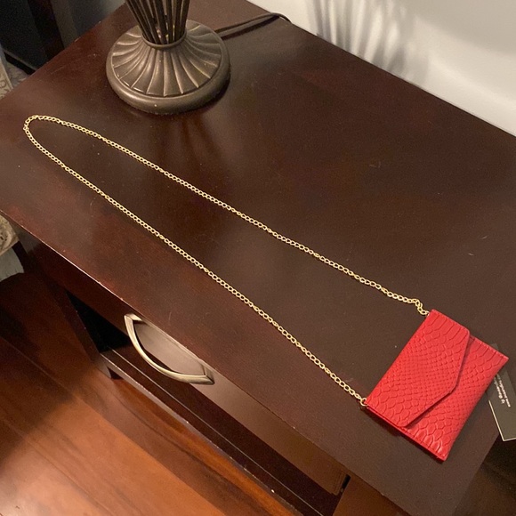 Tiny dark Red Clutch - Picture 6 of 11